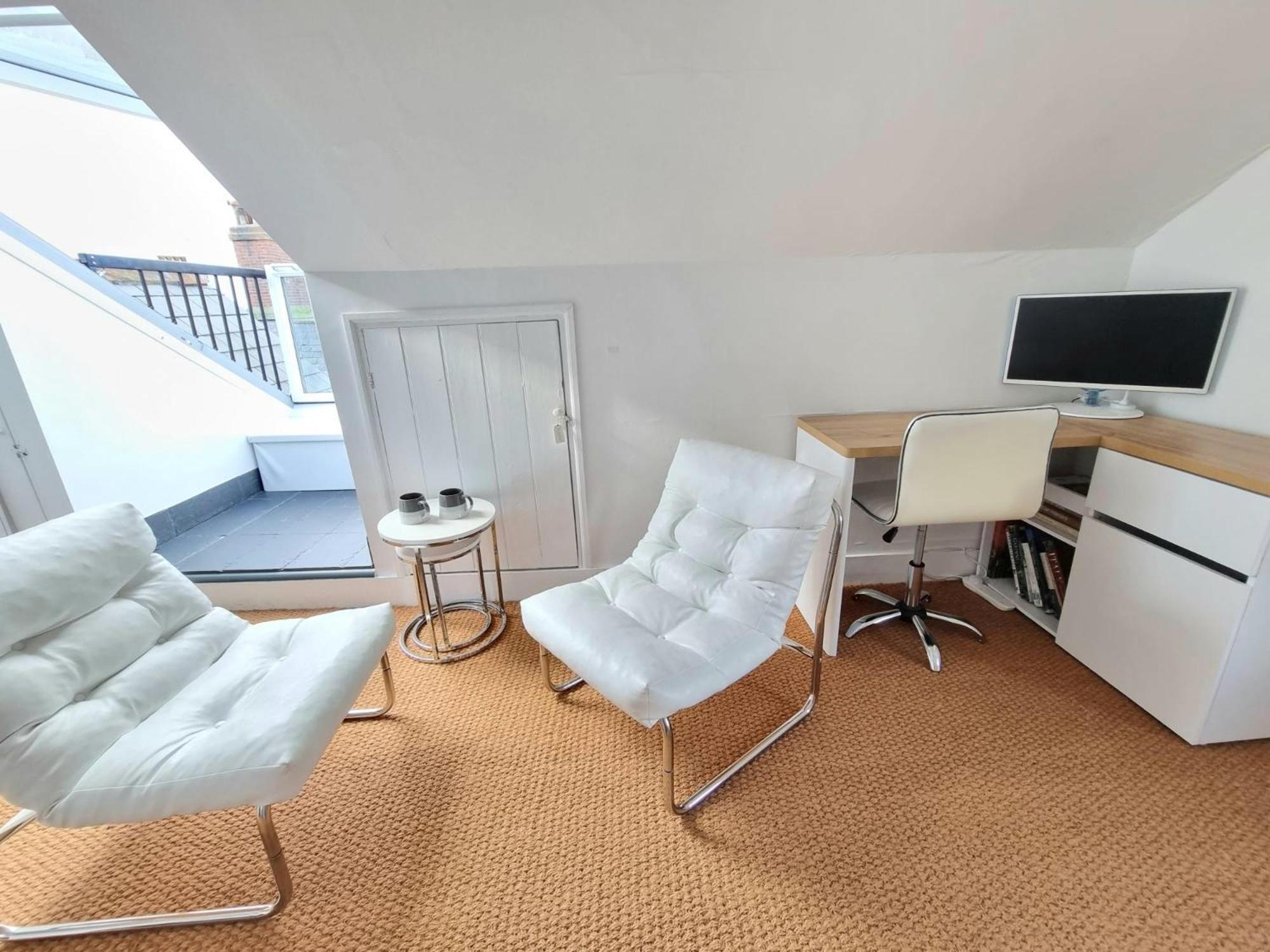 West Hill Retreat Seaview Balcony Chic Loft Studio & Free Parking Hastings Exteriér fotografie